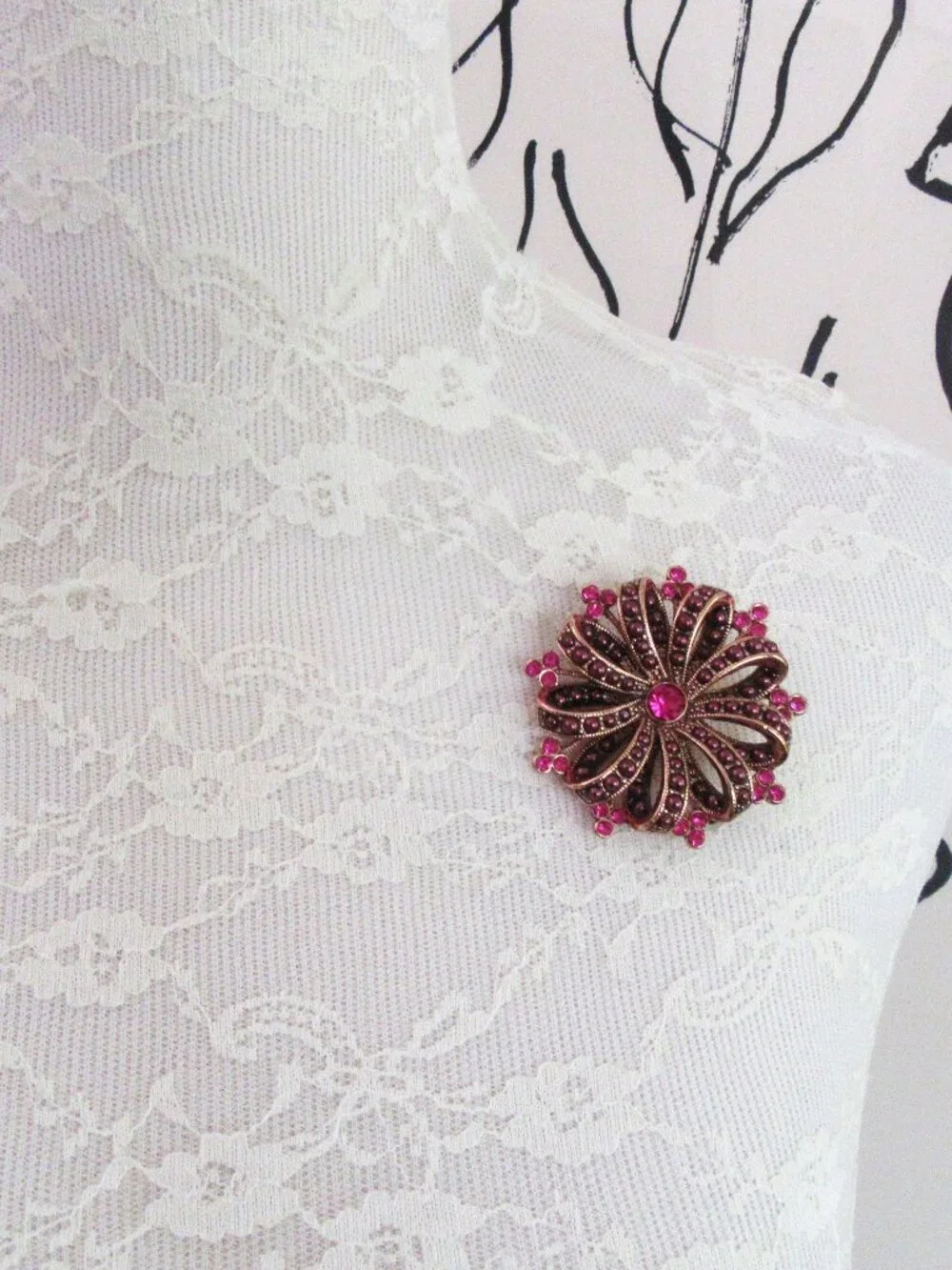 Liz Claiborne copper ribbon brooch with red & pink rhinestones